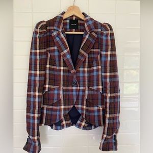 Smythe tailored blazer in size 4.